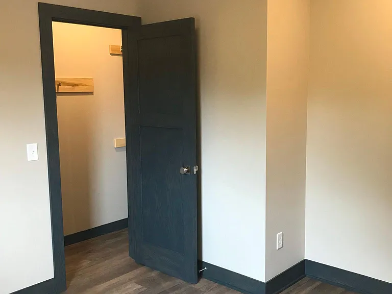909 Wealthy St SE #EAST — Photo 10