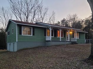 916 Hensley Rd, Mineral, VA 23117