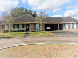 100 Hermitage Dr, Thibodaux, LA 70301