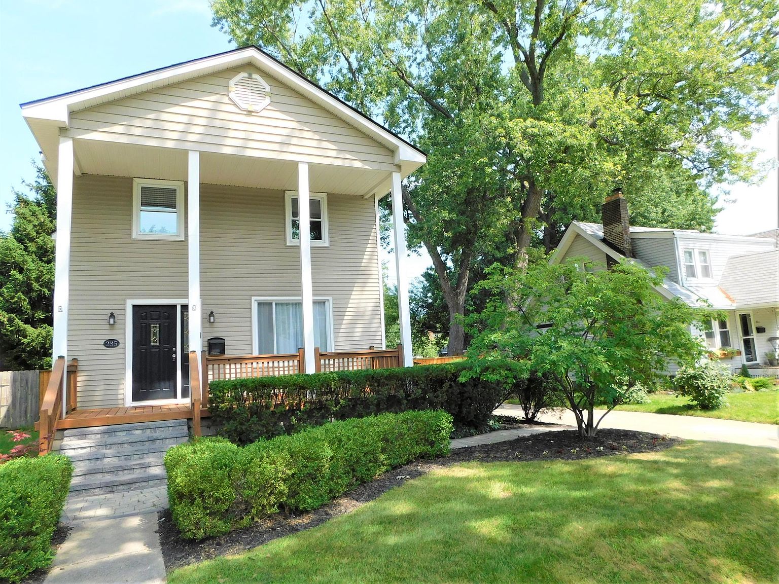 235 E Cambourne St, Ferndale, MI 48220 Zillow