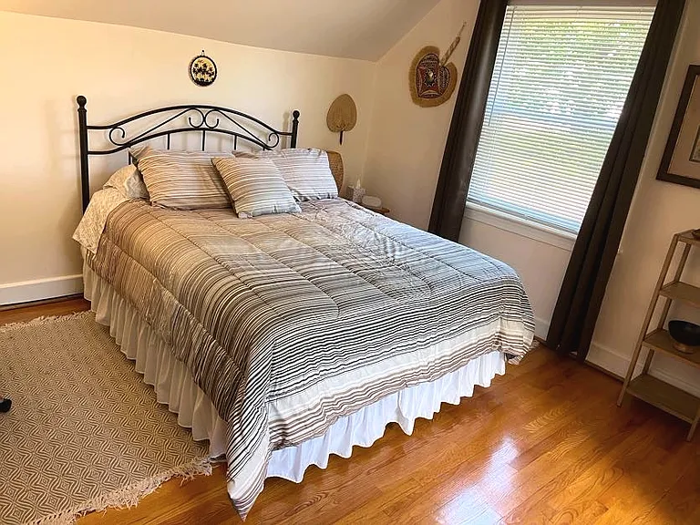 1302 Staunton Ave NW #2 — Photo 3