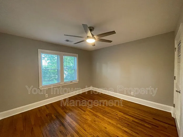 452 Deckner Ave SW — Photo 18