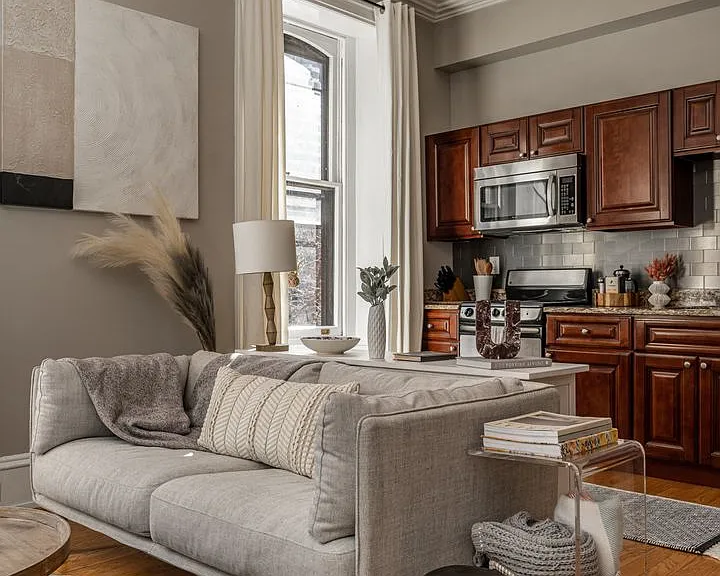 Short Term Rentals — Photo 14