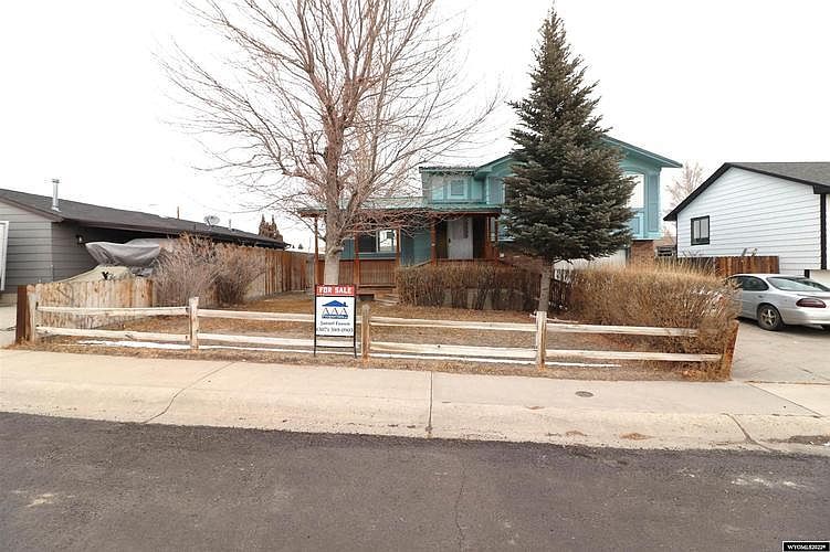 1st image of 1415 Moran Dr