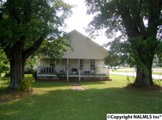 201 Walker St, Hartselle, AL 35640