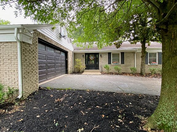 3rd image of 1103 Ashwood Dr