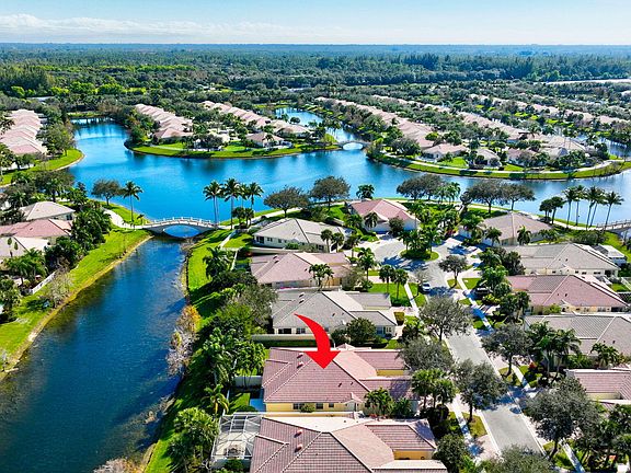 3rd image of 8313 Cozumel Lane