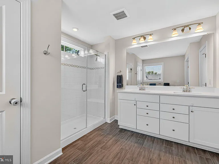 8106 Zoe Pl — Photo 17