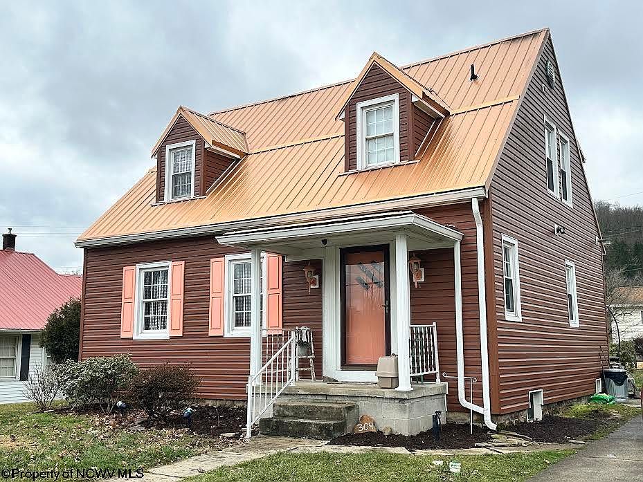 1st image of 309 Lincoln St