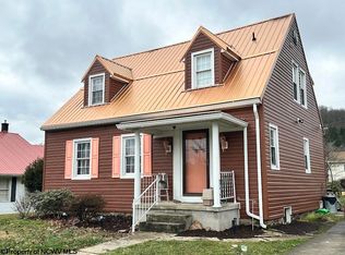 309 Lincoln St, Grafton, WV 26354