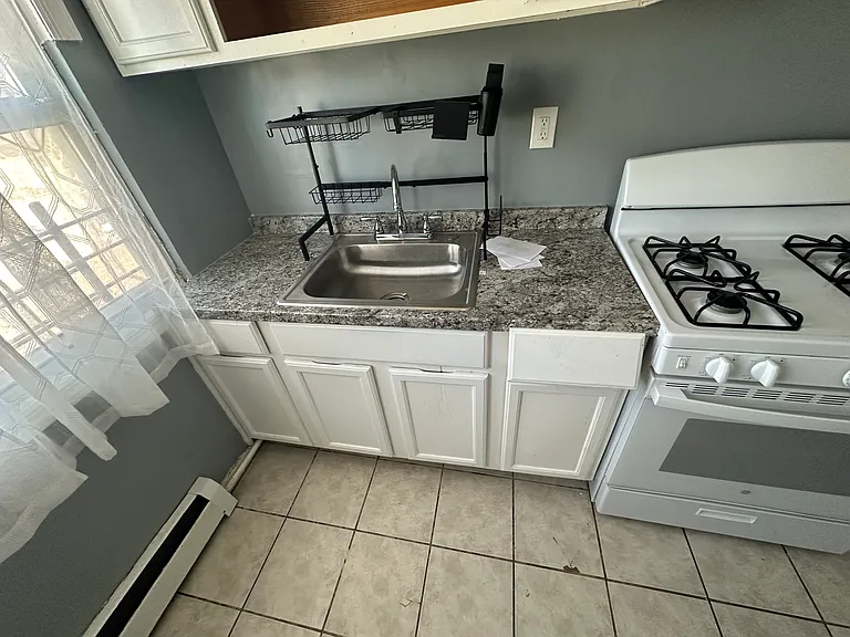 73 Mapes Ave #3 — Photo 6