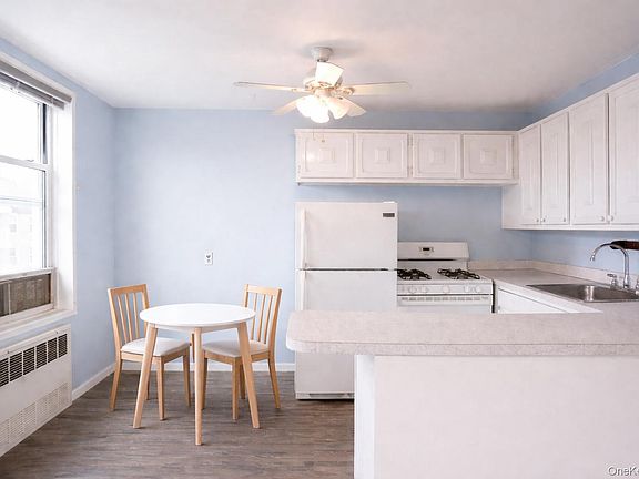 4th image of 6815 Selfridge Street #6D