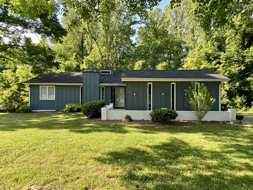 1st image of 3827 Cavalier Dr