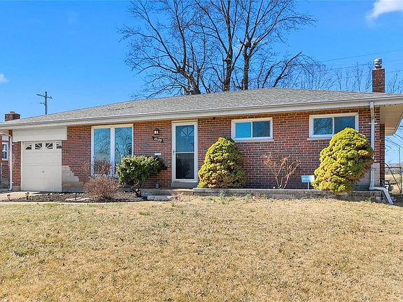 2nd image of 10109 Hammerdale Ln