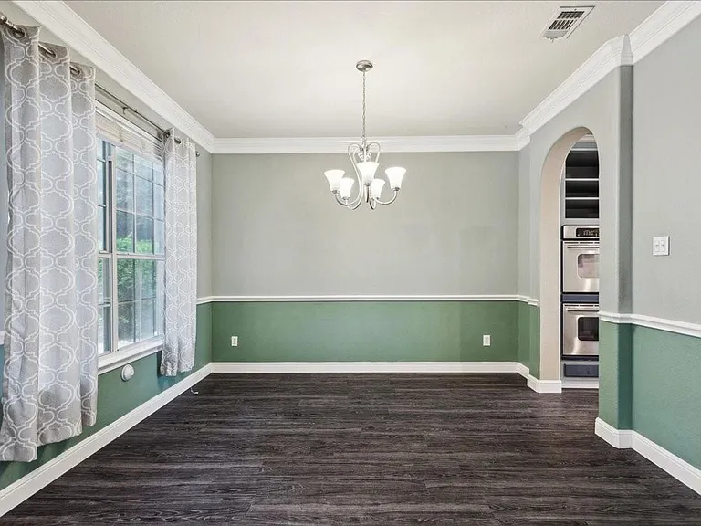 708 San Antonio Trl — Photo 3