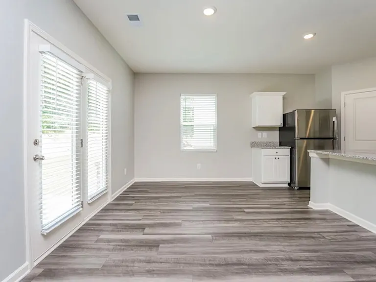 7764 Sudbury Cir — Photo 7