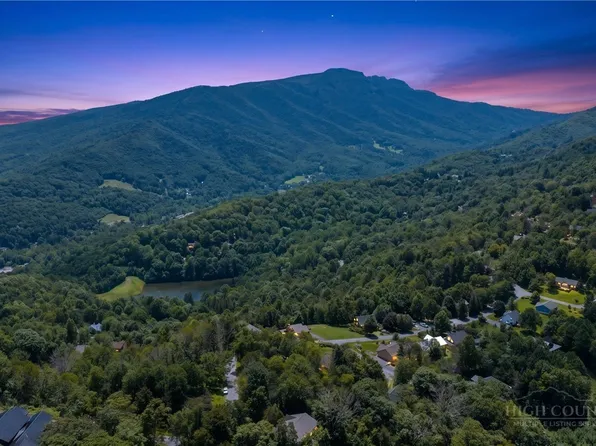 987 Alpine Drive, Seven Devils, NC 28604