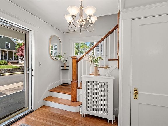 4th image of 161 Perham St