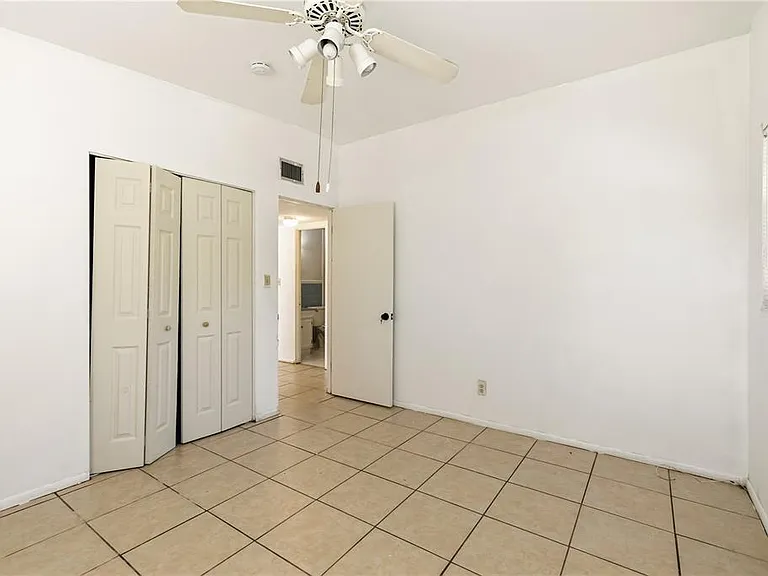 2615 9th Avenue Dr E — Photo 10