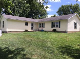 145 Whitesides Rd, Coxs Creek, KY 40013