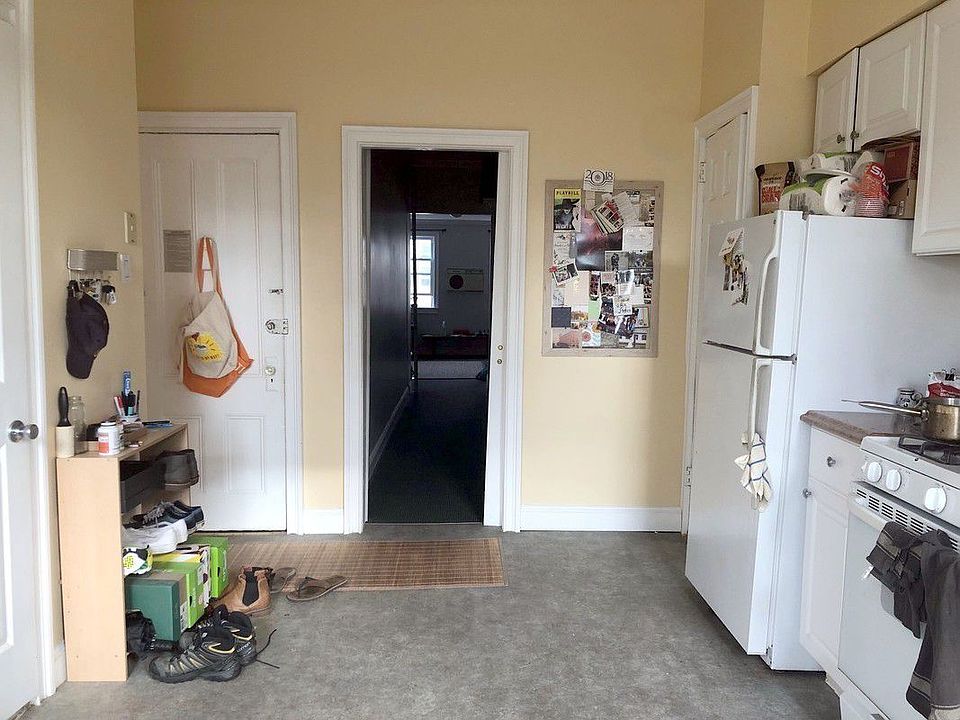1st image of 4614 Vernon Blvd APT 3L