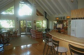5th image of 248 Hillcrest Ln