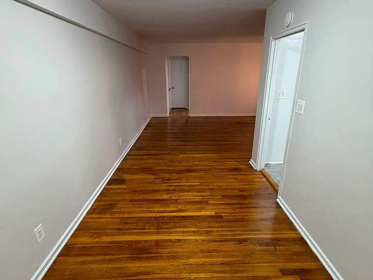 646 W 227th St #A8 — Photo 3