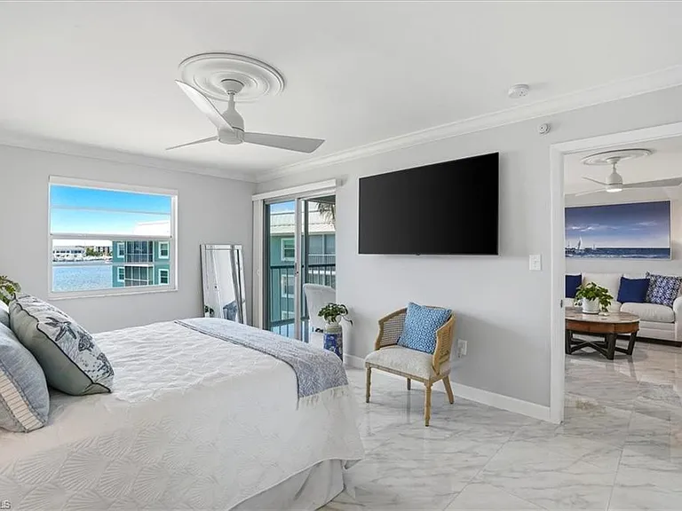 1280 Blue Point Ave #C30 — Photo 16