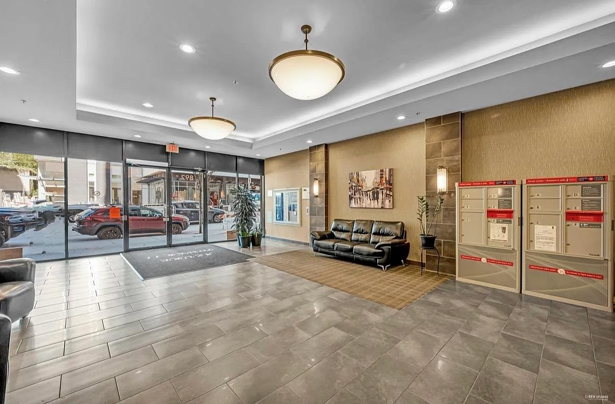 2 bed, 850 sqft, $2,750 — Photo 3