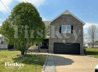 900 Fisher Ct, Clarksville, TN 37042