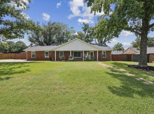 1710 Wildwood St, Corinth, TX 76210