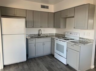 2103 E Betty Elyse Ln, Phoenix, AZ 85022