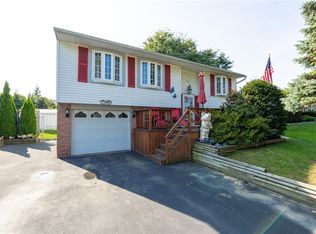 327 Alfonso Dr, Rochester, NY 14626