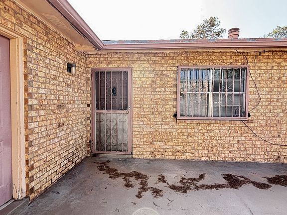 3rd image of 4705 Frankfort Ave #11387459