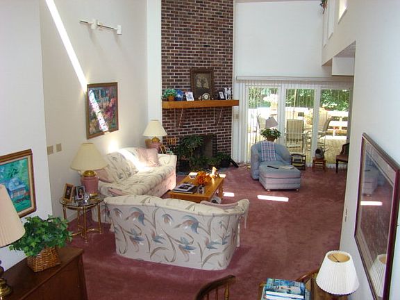 3rd image of 150 Hickory Ln