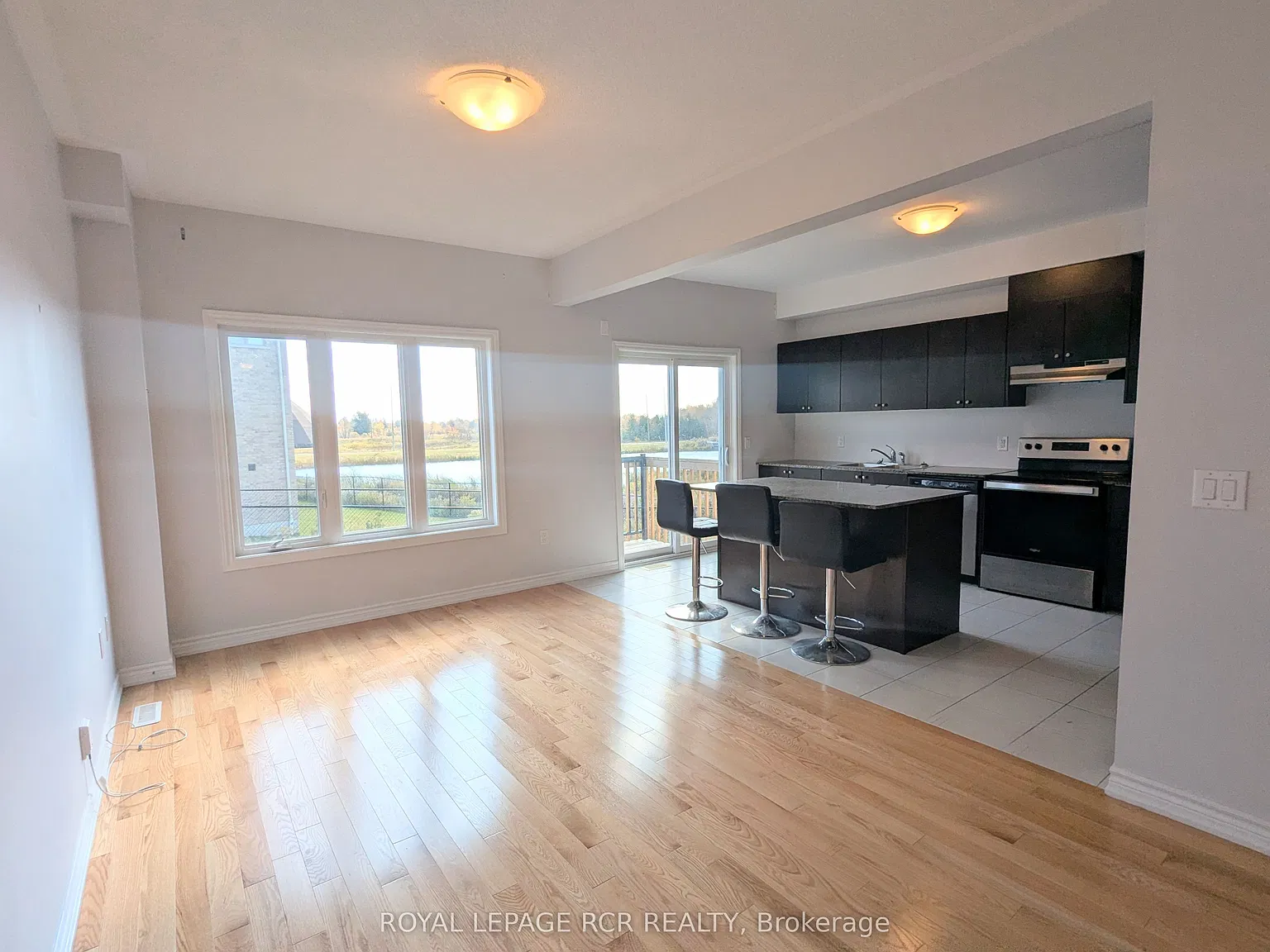 3 bed, $2,200 — Photo 4