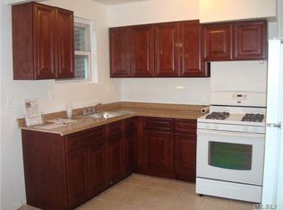 8954 Moline St, Jamaica, NY 11428