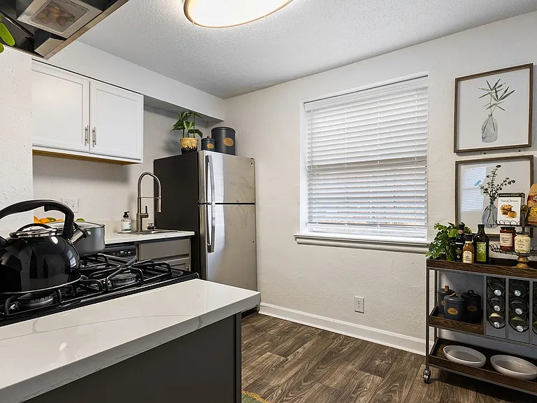 Brickline Apartments — Photo 31