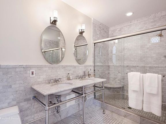 3rd image of 36 Gramercy Park E APT 4S