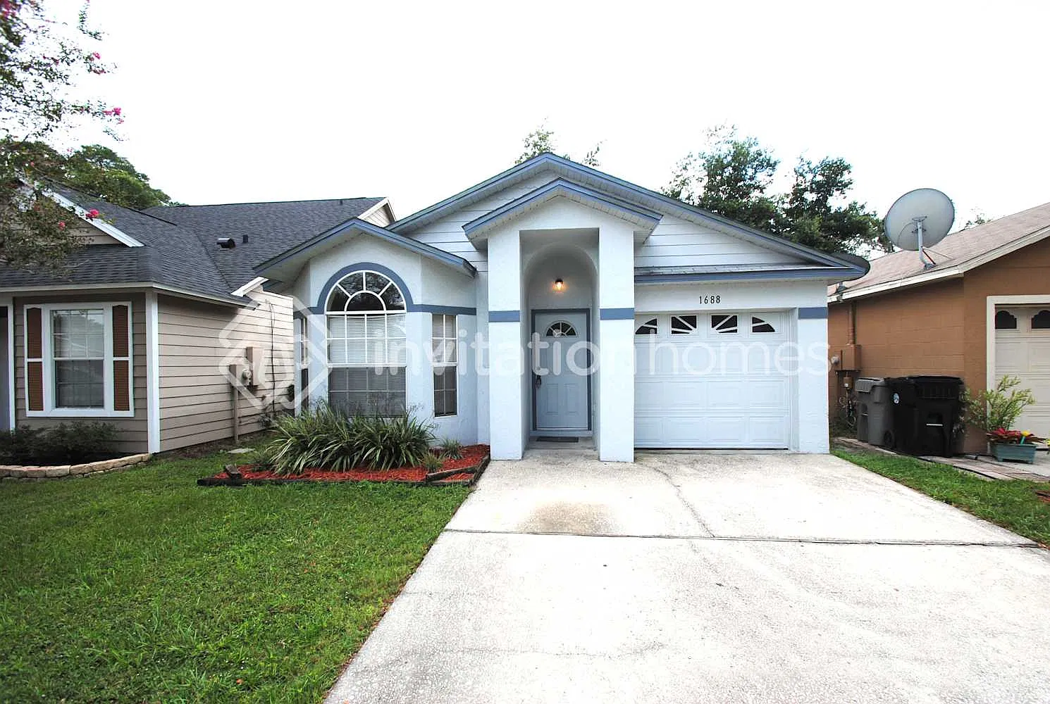 1688 Chatham Cir Apopka, FL 32703 — Photo 1