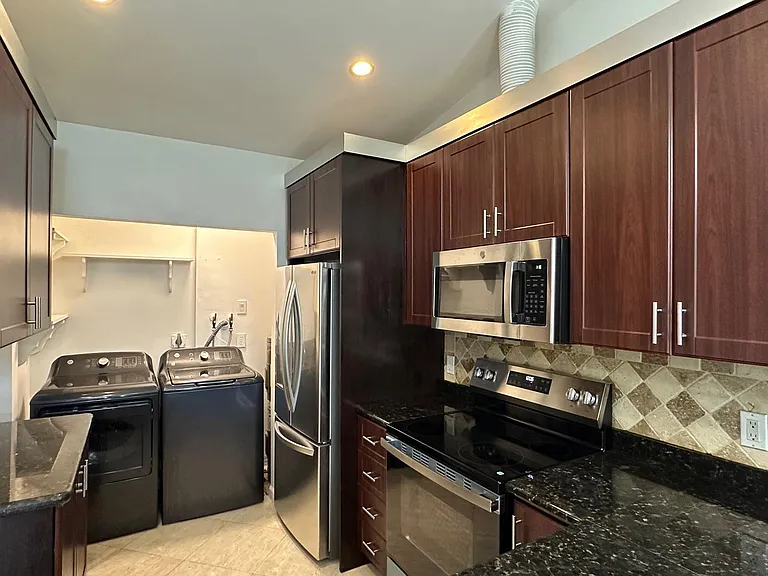 1917 NW 94th Ave #204A — Photo 5