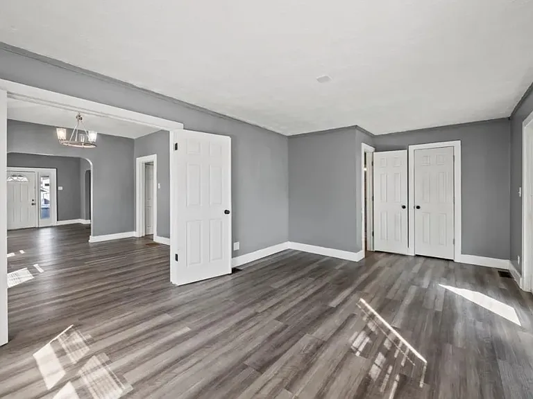 409 N Temple Ave — Photo 7