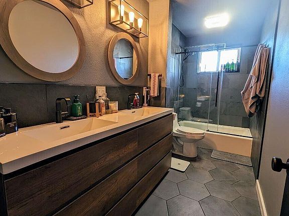 5th image of 2041 Papago Dr