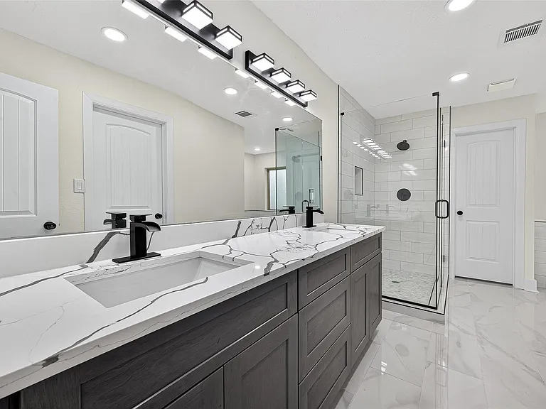 3006 Golden Hills Ln — Photo 37