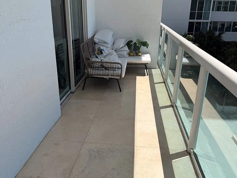 1800 N Bayshore Dr #1408 — Photo 23