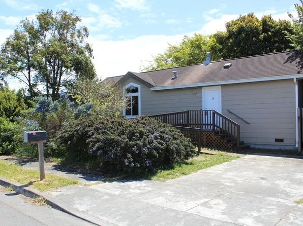 1044 Myers Rd, McKinleyville, CA 95519