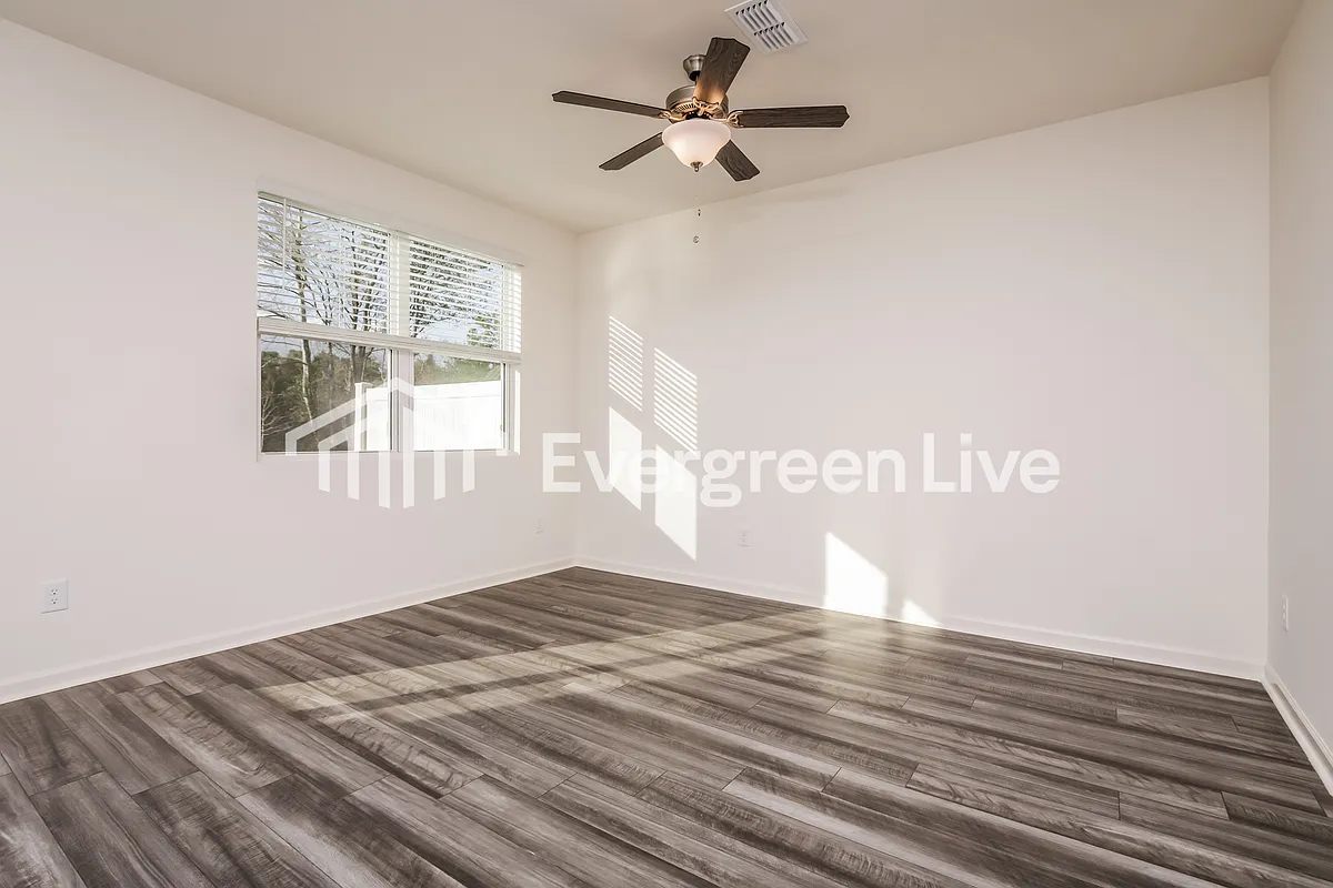 Building Photo - 1420 Solace Way