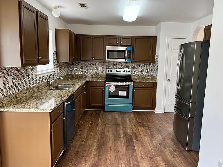 4005 Brookchase Blvd — Photo 2
