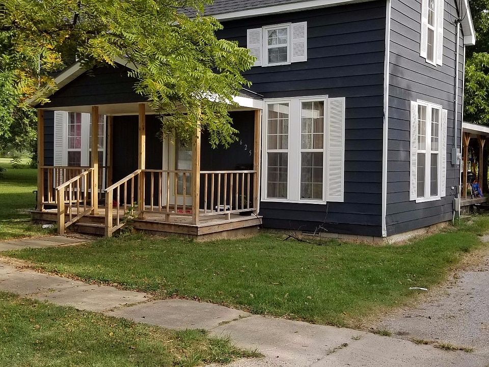 1st image of 625 E Oak St
