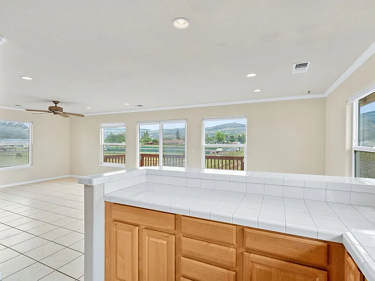 1291 Monticello Rd — Photo 12